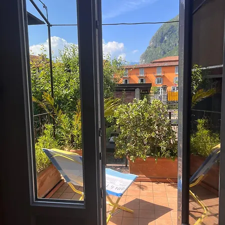 Nicole 20 * Menaggio